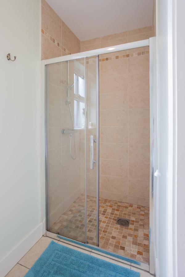 Vila Beautiful Mountain Views & Private Hot Tub Kilcoo Exteriér fotografie