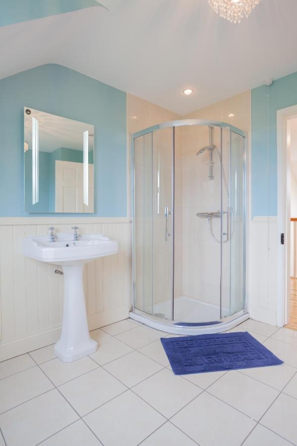 Vila Beautiful Mountain Views & Private Hot Tub Kilcoo Exteriér fotografie