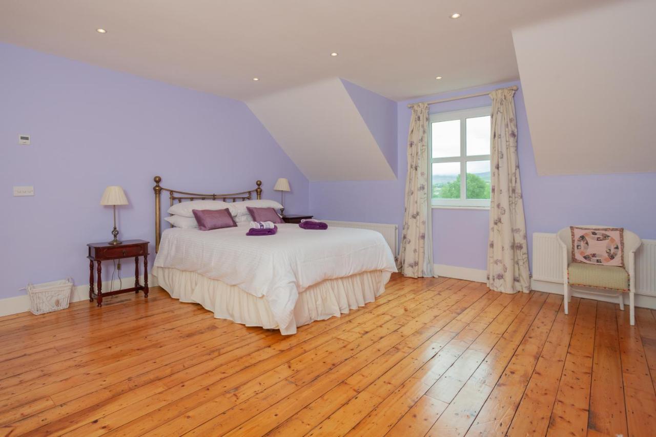 Vila Beautiful Mountain Views & Private Hot Tub Kilcoo Exteriér fotografie